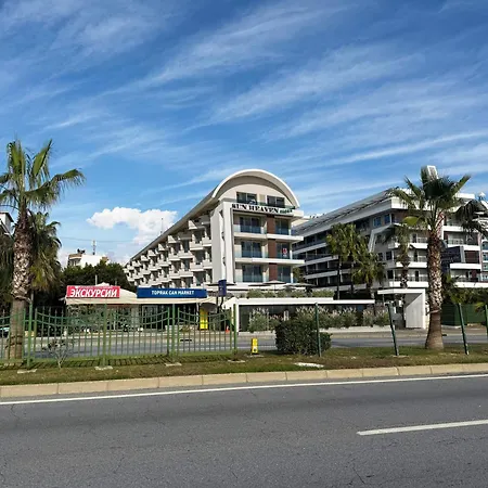 Hotel Sun Heava Queen 4*