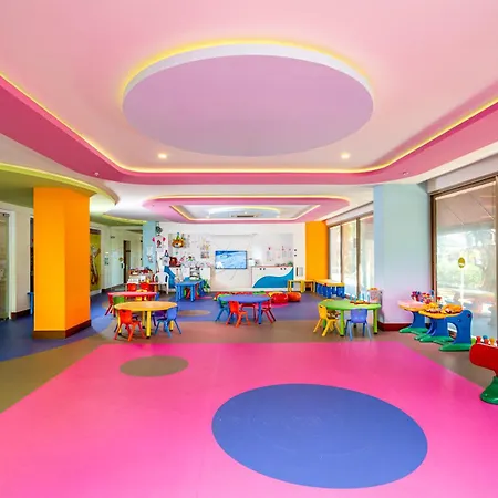 Sun Heaven Queen Hotel