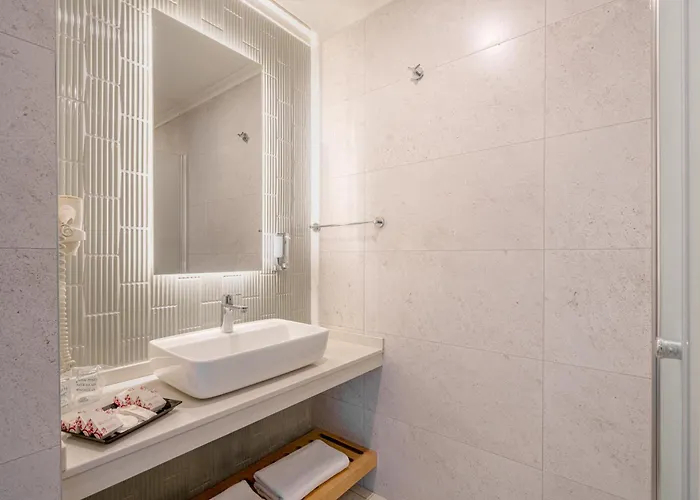 Sun Heaven Queen 4*